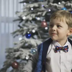 Jak ubrać dziecko na święta: najlepsze pomysły na elegancki i wygodny strój