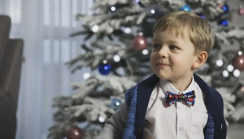 Jak ubrać dziecko na święta: najlepsze pomysły na elegancki i wygodny strój