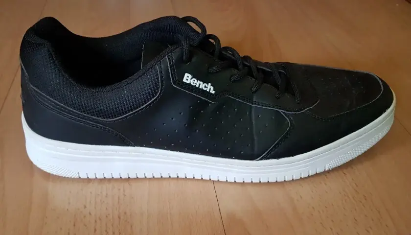Bench buty co to za firma? Historia, opinie i najpopularniejsze produkty